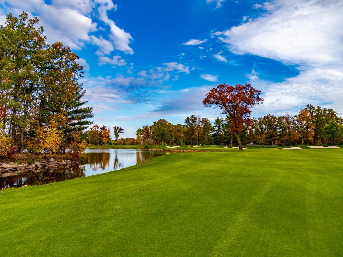 RTJ2GolfDesign's tweet photo. RTJ's very own @SentryWorld is set to host the @AJGAGolf's 2025 Rolex Girls Junior Championship. What an honor for an incredible course!
#RTJII #SentryWorld #GolfBeauty https://t.co/4JUxvFZqq2