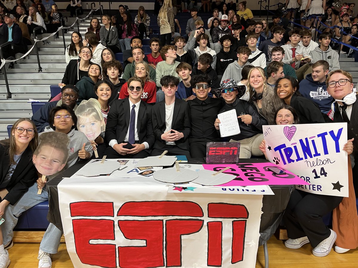 wegoprincipal's tweet photo. The squad is ready for senior night https://t.co/SPmDY4U6w0