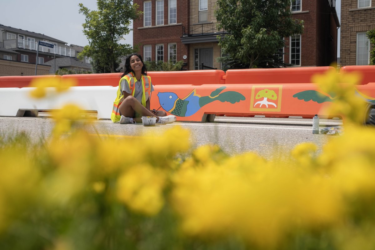 StART_Toronto's tweet photo. #StARTSpotlight 👩‍🎨

This artwork is a part of the 2023 Evelyn Wiggins Cycle Track Project and was painted by artist Moe Pramanick and is located on Evelyn Wiggins Drive in North York, Ontario.

📷: Gage Fletcher (@TheGageFletcher) https://t.co/yahRqophIo