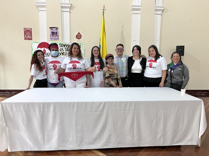 Hoy fue un d&iacute;a hist&oacute;rico para las trabajadoras sexuales de Colombia.   Hoy por primera vez en la historia<a href="/tag/desnuda"class="tags"><span>#desnuda</span></a>