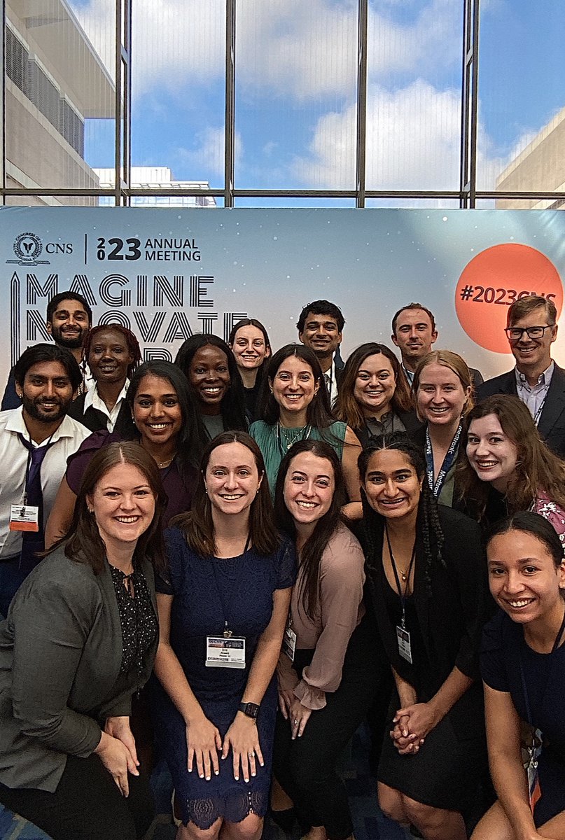 uazmedphx's tweet photo. The Congress of Neurological Surgeons' annual meeting in Washington D.C. was a success! 

17 medical students, 6 fellows/residents, and 4 neurosurgery faculty represented the College. Dr. Peter Nakaji said he's incredibly proud of their dedication and hard work. #Neurosurgery https://t.co/BFSF9wsIbT