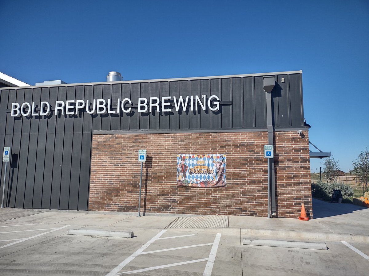 BeerSnobSean's tweet image. 1st visit @CompanyBold in Temple, TX.  Texas Tree Cookies Brown ale cheers!  #texasbeer #killinit @1SickAssFool @BeerGuysRadio @ephoustonbill @JohanBBT @badhopper @beerpornstar @JonMontag @brewerytravels @MikeSlomba @ManvsAle @DrGoodBeer @Just4BeerLovers @TexasBeerScene