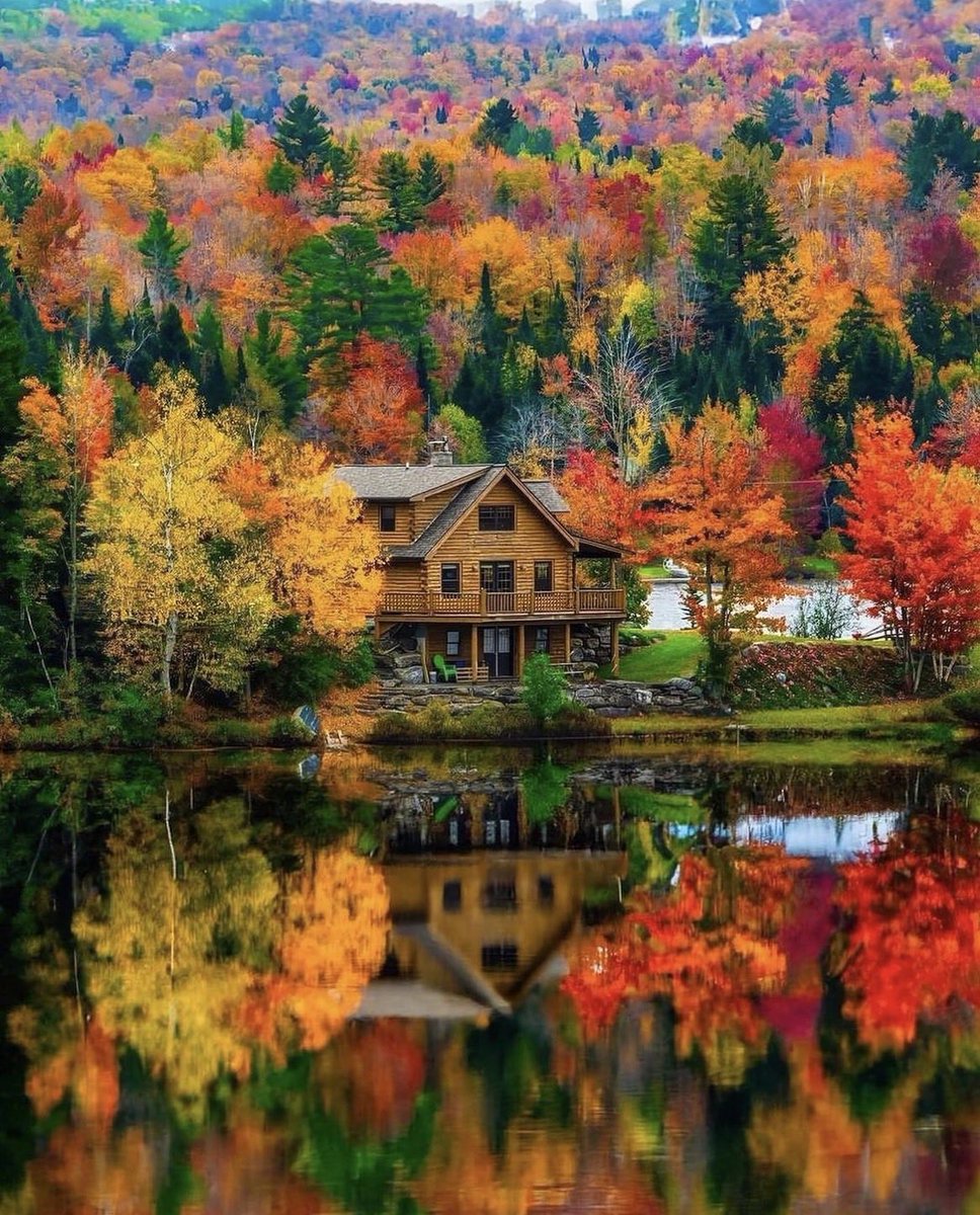 Experiencing Autumn in Vermont is a dream