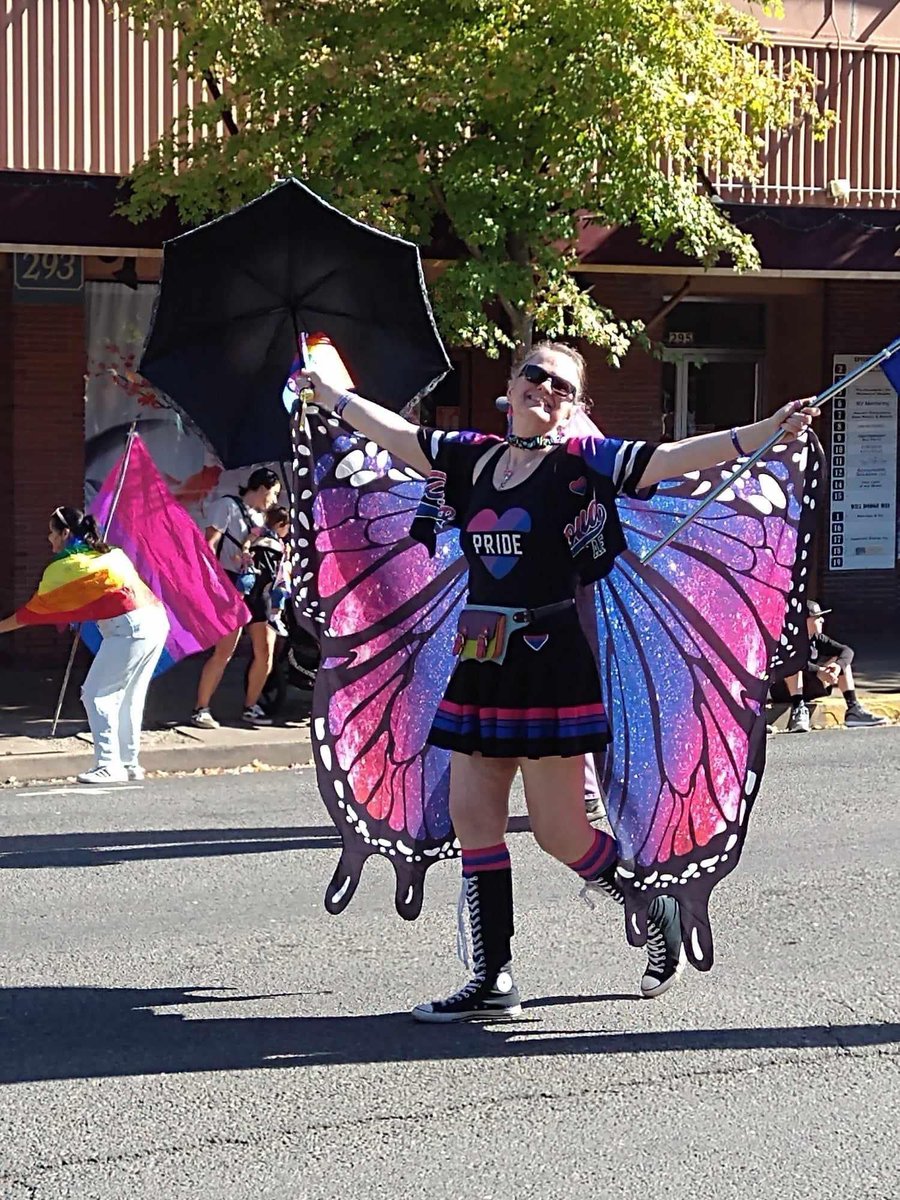 amBiSocial's tweet photo. amBi Southern Oregon #amBiSO hoisted the bi flag for #SOPride and #NationalComingOut weekend! 💖💜💙 https://t.co/U5JV5vSDm7