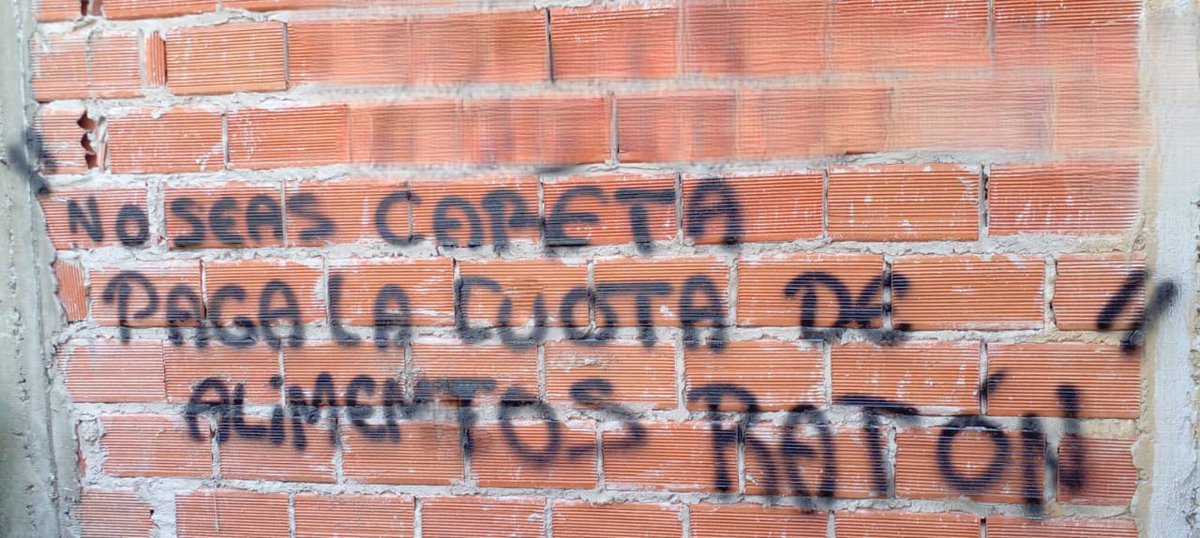 walkingconurban's tweet photo. Según el informe de “Incumplimiento de la Obligación Alimentaria en PBA". El 68% de los progenitores varones no convivientes incumple su responsabilidad.

Pongamos a la democracia lejos de los y las cosplayers. https://t.co/Jrite4esEn