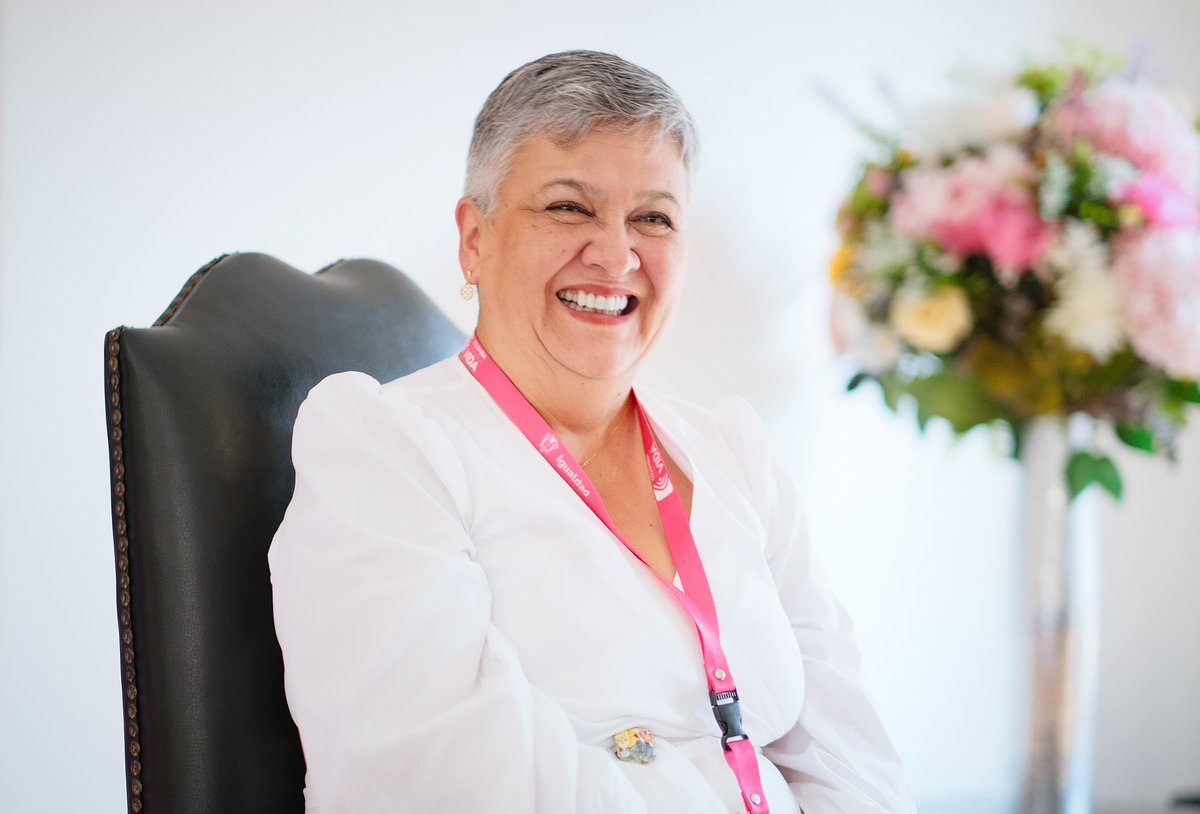 Ya tenemos Viceministra para las Poblaciones y Territorios Excluidos y la Superación de la Pobreza del <a href="/MinIgualdad_Col/">Ministerio de Igualdad y Equidad de Colombia</a>. <a href="/FranciaMarquezM/">Francia Márquez Mina</a>, posesionó a <a href="/luzmamunera/">LuzMa Múnera</a>, quien trabajará en pro de la construcción de la igualdad entre los pueblos, para que nadie se sienta excluido en 🇨🇴