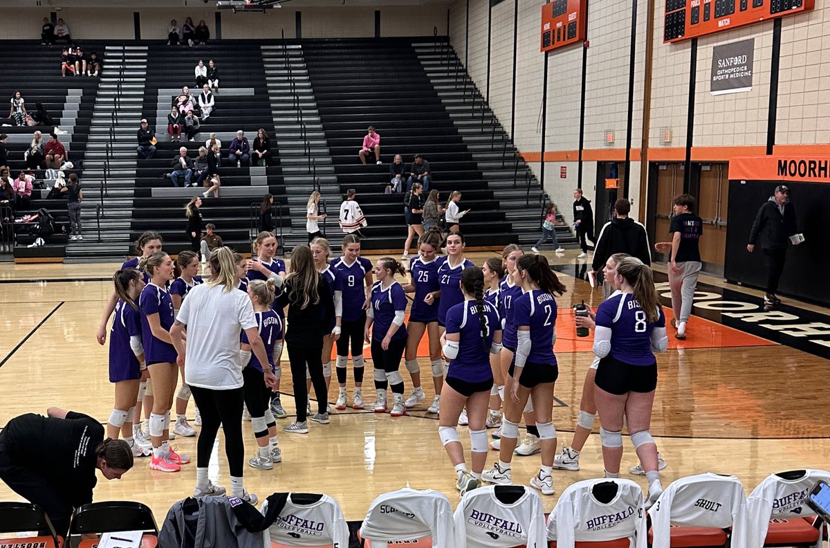 Bison vs Spuds 
Set 1
Bison 26-24