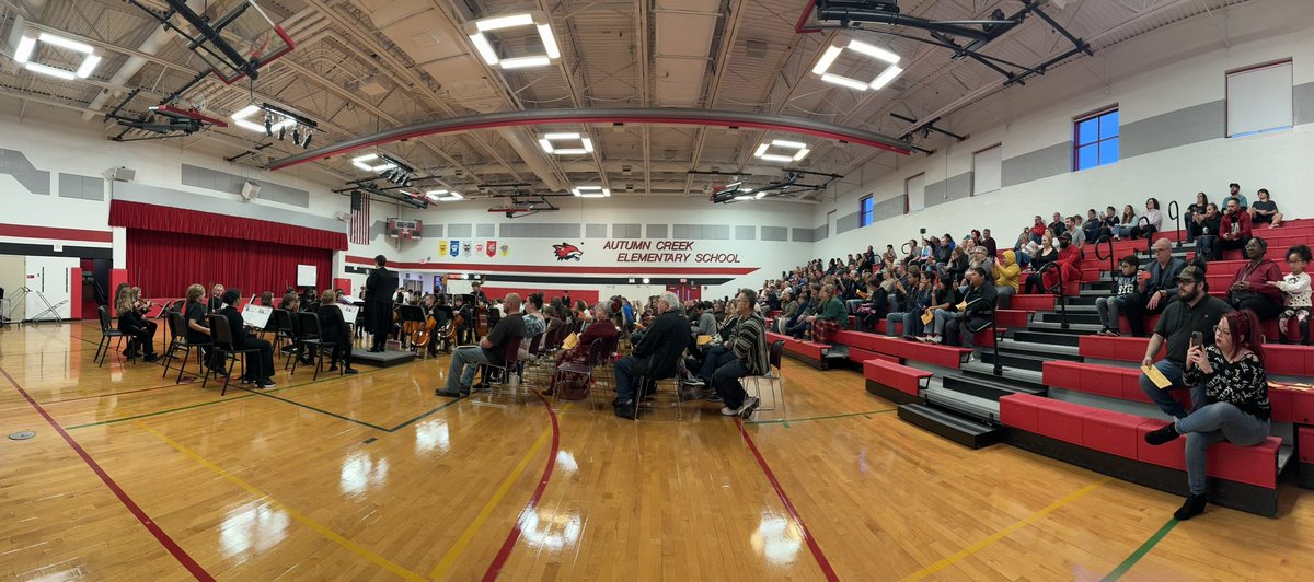 APADWilliams's tweet photo. @115aces 5th grade band and orchestra concerts tonight.  Excellent job by our 5th grade students.  Great work @eldonado12 and I are incredibly proud of your work and the performance you gave tonight! https://t.co/PCQ7dHMZn7