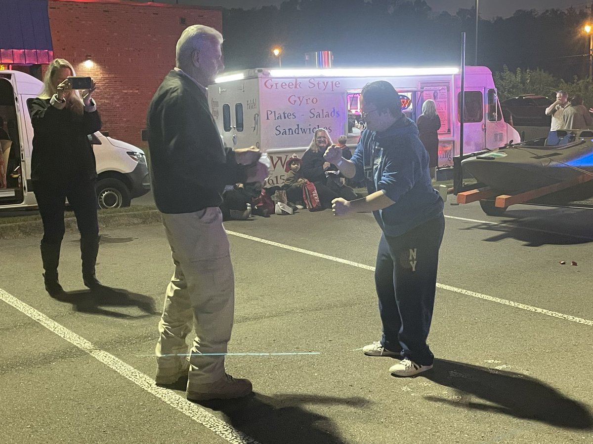 SROWright's tweet photo. Sheriff dancing with the community in Kingston Springs!   #ccsdtn #SRO https://t.co/V4JOlvLhxf