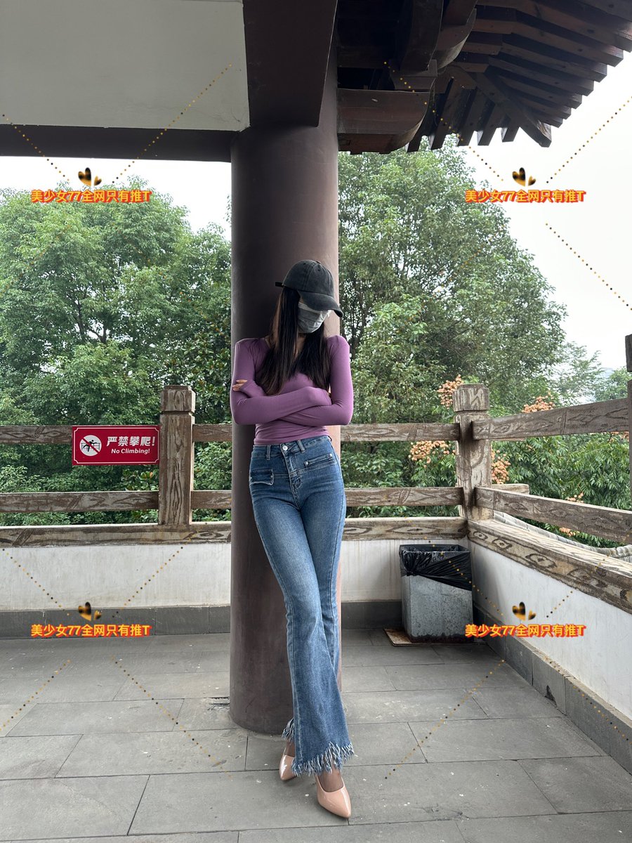 做你的反差女友 裤里丝诱惑🫦 出门就这样你爱的 https://t.co/LacP4QxjPn