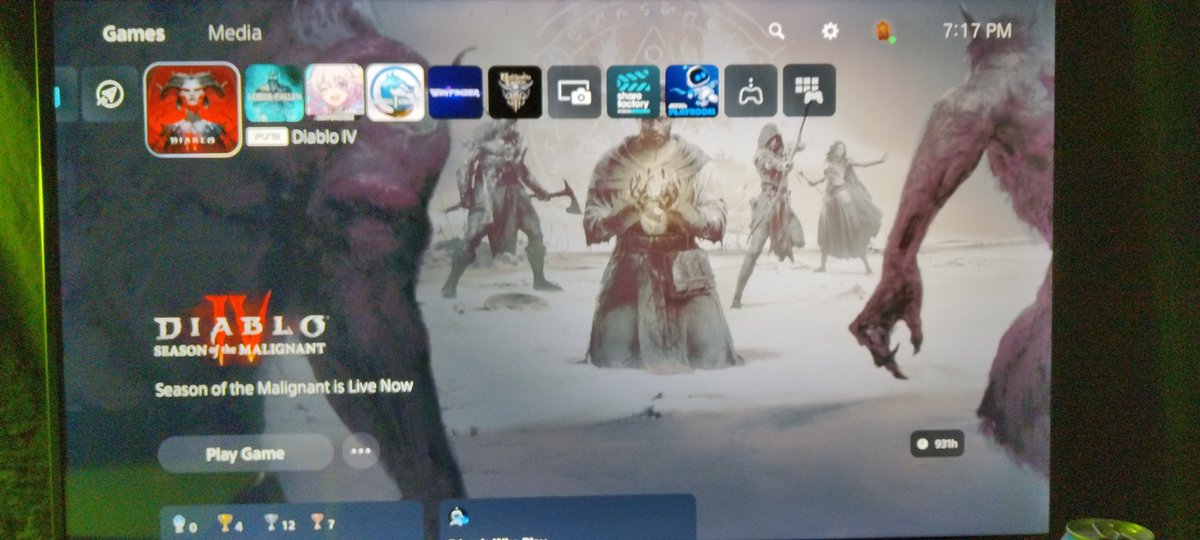 kaccroft's tweet photo. #DiabloIV
D4 down on console. Still says S1 on PS home screen. https://t.co/aoeMn1qClF