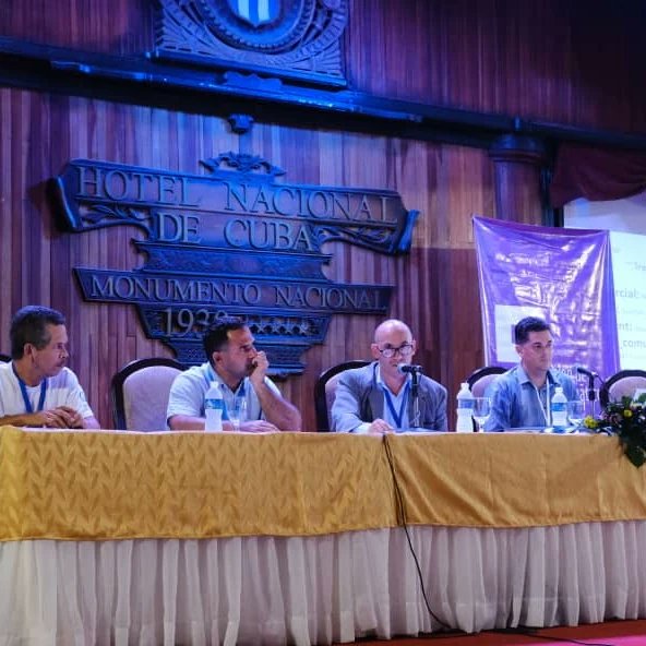 AriDeCuba's tweet photo. Hoy concluimos el taller "Odoo en Cuba" 🇨🇺

Gracias a #Cibersociedad2023 por el espacio para presentar parte de lo que hacemos para impulsar la #TransformaciónDigital 💪

Y presentamos un nuevo proyecto para una mejor gestión de una localización cubana 👌

@GEIC_DICE 
@UIC_Cuba https://t.co/N8pntf9m9x