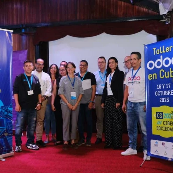 AriDeCuba's tweet photo. Hoy concluimos el taller "Odoo en Cuba" 🇨🇺

Gracias a #Cibersociedad2023 por el espacio para presentar parte de lo que hacemos para impulsar la #TransformaciónDigital 💪

Y presentamos un nuevo proyecto para una mejor gestión de una localización cubana 👌

@GEIC_DICE 
@UIC_Cuba https://t.co/N8pntf9m9x