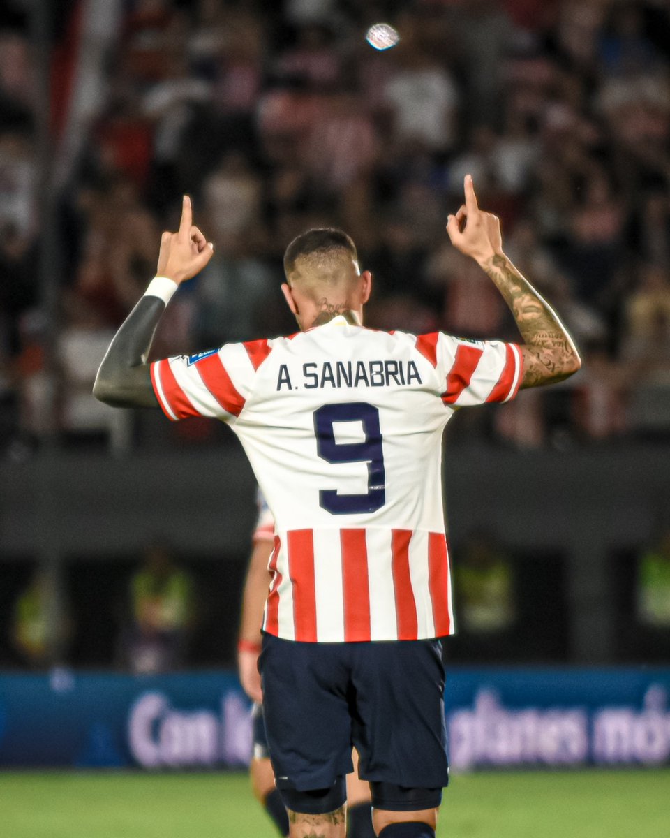 elvinkobs's tweet photo. Tony Sanabria escupió el primer triunfo albirrojo en las Eliminatorias. 
Paraguay 1-0 Bolivia en el Defensores del Chaco. https://t.co/awKyS5gG22