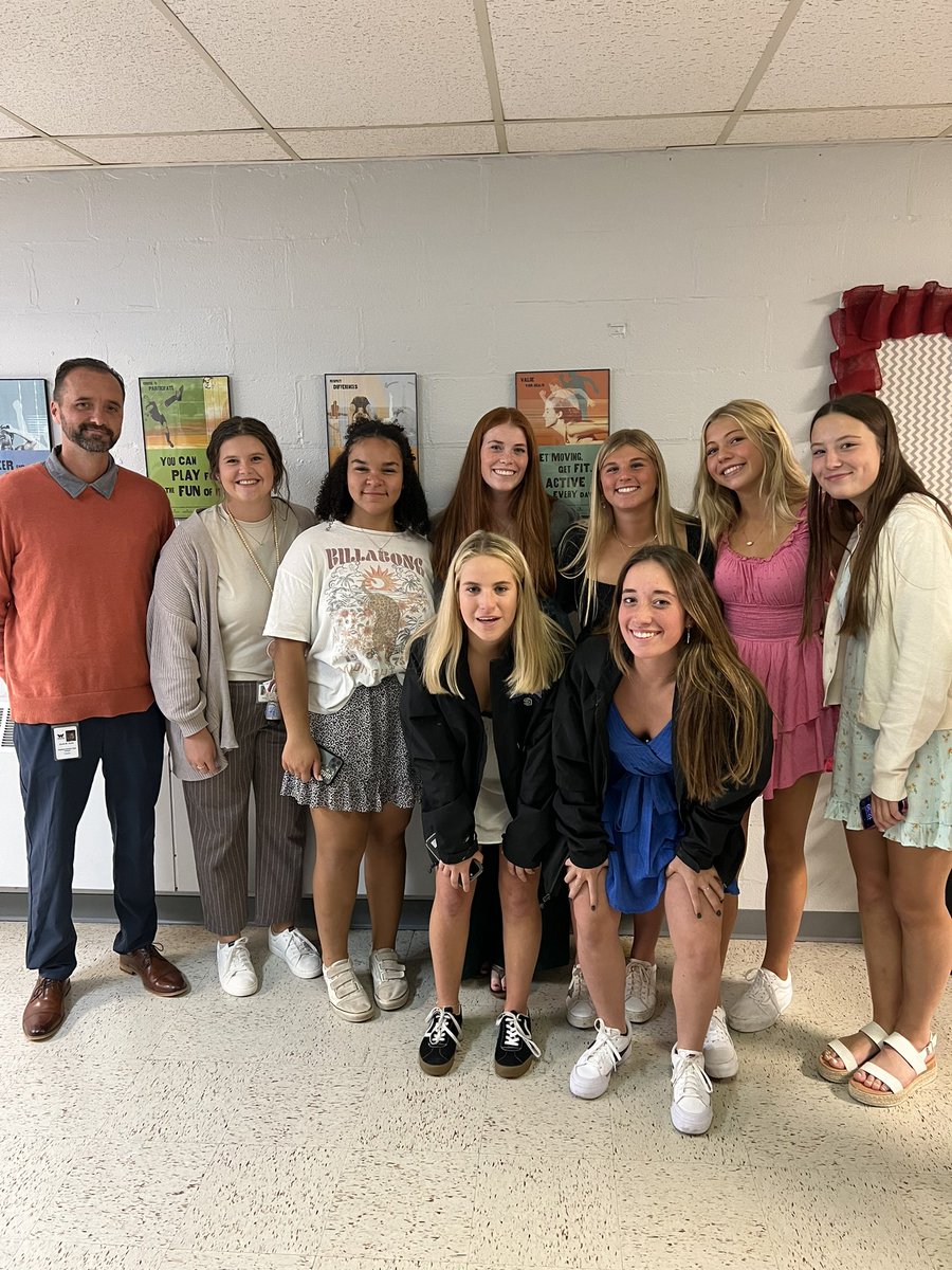 RyleighSmith22's tweet photo. Today my high school softball team got recognized for winning the 3A Regional Championship! I also was recognized for my 1st Team All Conference! Let’s go Decatur! Soon enough it will be March 1st. 😈💙🤍@SDHS_sb @SDHS_Sports @KurtzScott1 #136days https://t.co/o3OlA1RVOx