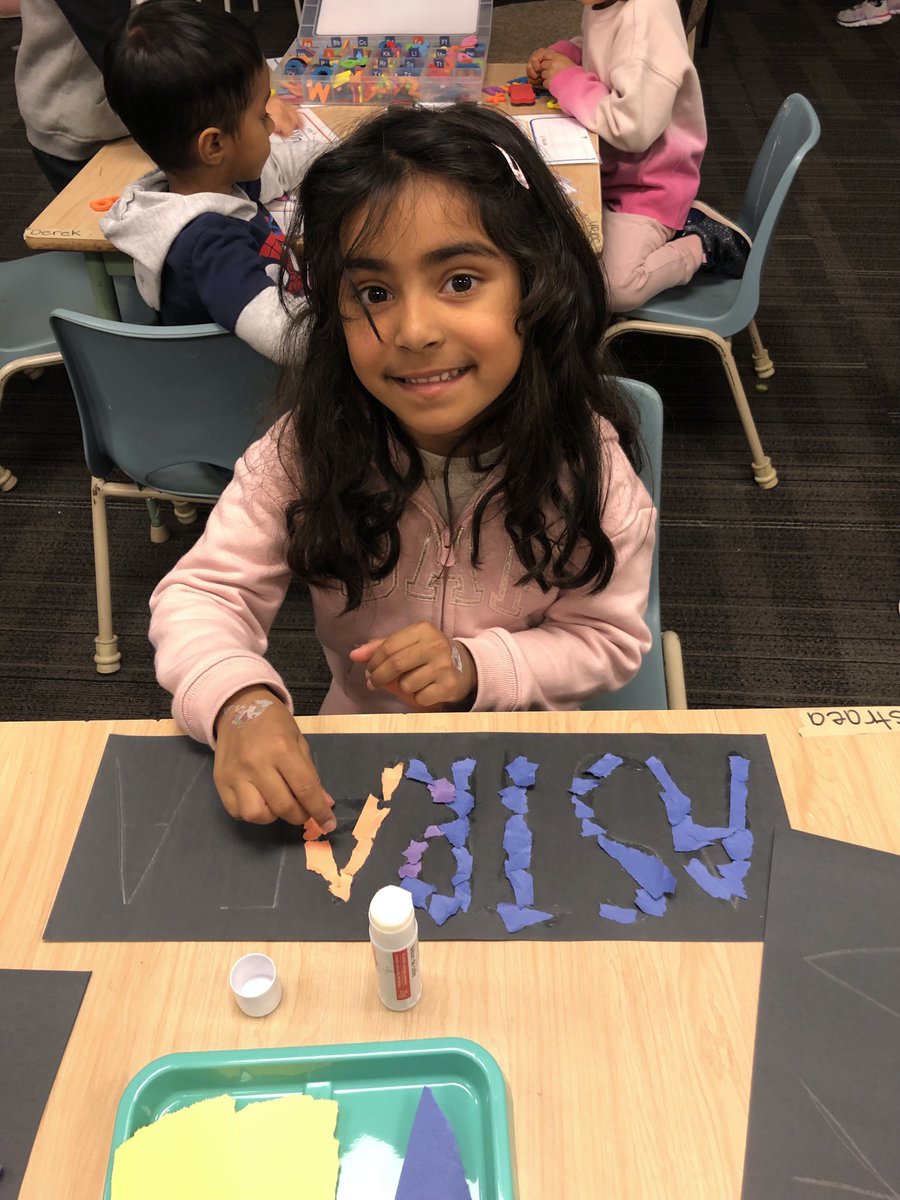 MissScime's tweet image. 🍁 Fall vibes in our centers this week @MissElliott__! 🎨✏️ Students are crafting fall scenes, mastering their name writing (+ peers) &amp;amp; spelling, playing letter recognition games, and diving into fine motor crafts. 🍂👏 #LearningFun #FineMotorSkills