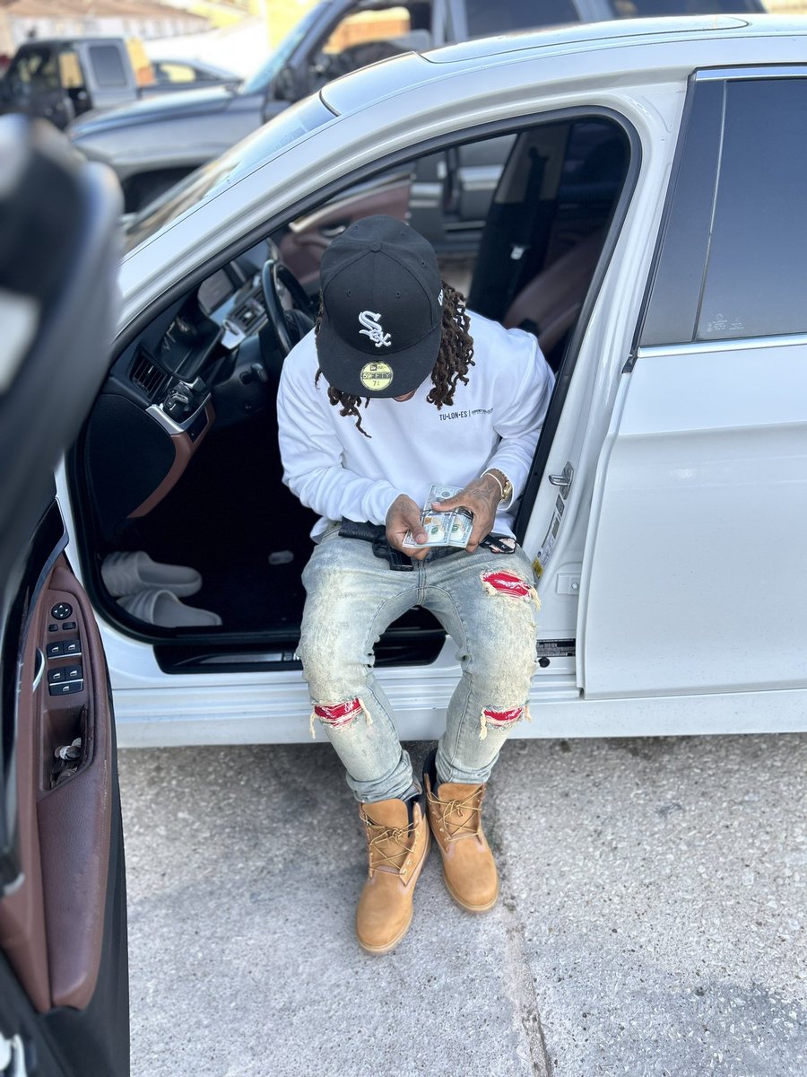 loujefe_'s tweet photo. Came up under#Made niggas https://t.co/Hd49OBvbDh