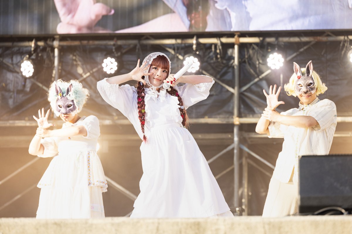 asorockfes's tweet photo. ✌️ASO ROCK FESTIVAL FIRE2023余韻✌️
とにかくかわいい！楽しい！！幸せに満ち溢れたステージ、きゃりーぱみゅぱみゅ🐰🐰

Photo by 勝村祐紀 

—————

引き続き、阿蘇ロックを楽しもう🙌🙌

【オフィシャルグッズ】
https://t.co/XIJEUdLjUu
好評につき追加販売決定！
販売期間：10月13日（金）0時〜10月20日（金）23時59分
※アーティストコラボ商品は受注生産となります

詳しくは阿蘇ロックHPからご覧ください💁‍♀️💁‍♀️

#阿蘇 #阿蘇ロックフェス #阿蘇ロック #ロックフェス #音楽フェス #音楽ライブ #フェス #野外フェス #音楽イベント #熊本イベント #野外イベント #熊本イベント情報 #南阿蘇 #南阿蘇村 #アスペクタ #南阿蘇アスペクタ #阿蘇山 #kumamoto #aso #阿蘇ドライブ #阿蘇ツーリング #阿蘇観光 #アウトドア #熊本ドライブ #熊本キャンプ #音楽好き #音楽好きな人と繋がりたい