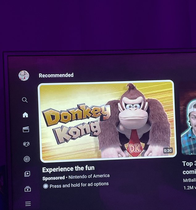 This ad for Donkey Kong, not for a game but himself https://t.co/8YnSFegXkH<a href="/tag/throne"class="tags"><span>#throne</span></a><a href="/tag/wishlist"class="tags"><span>#wishlist</span></a>