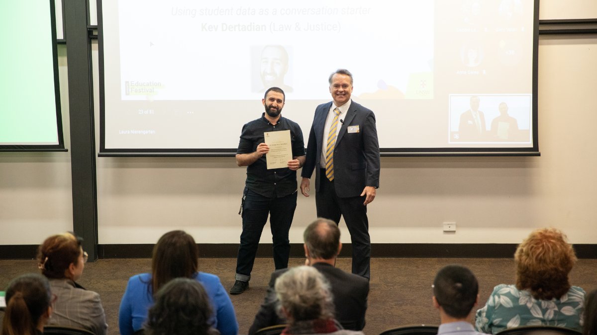 unswese's tweet photo. Swiftly make your mark as a top-notch UNSW educator by sharing a 2-min teaching tip!
UNSW Exemplary Teaching Practice Award submissions, outlining how your colleagues might fruitfully tackle a teaching challenge, close: Mon 30 Oct, 5pm
🔗https://t.co/fLUrFTuQhh
@peter_heslin #SEA https://t.co/RNu9EaH44k