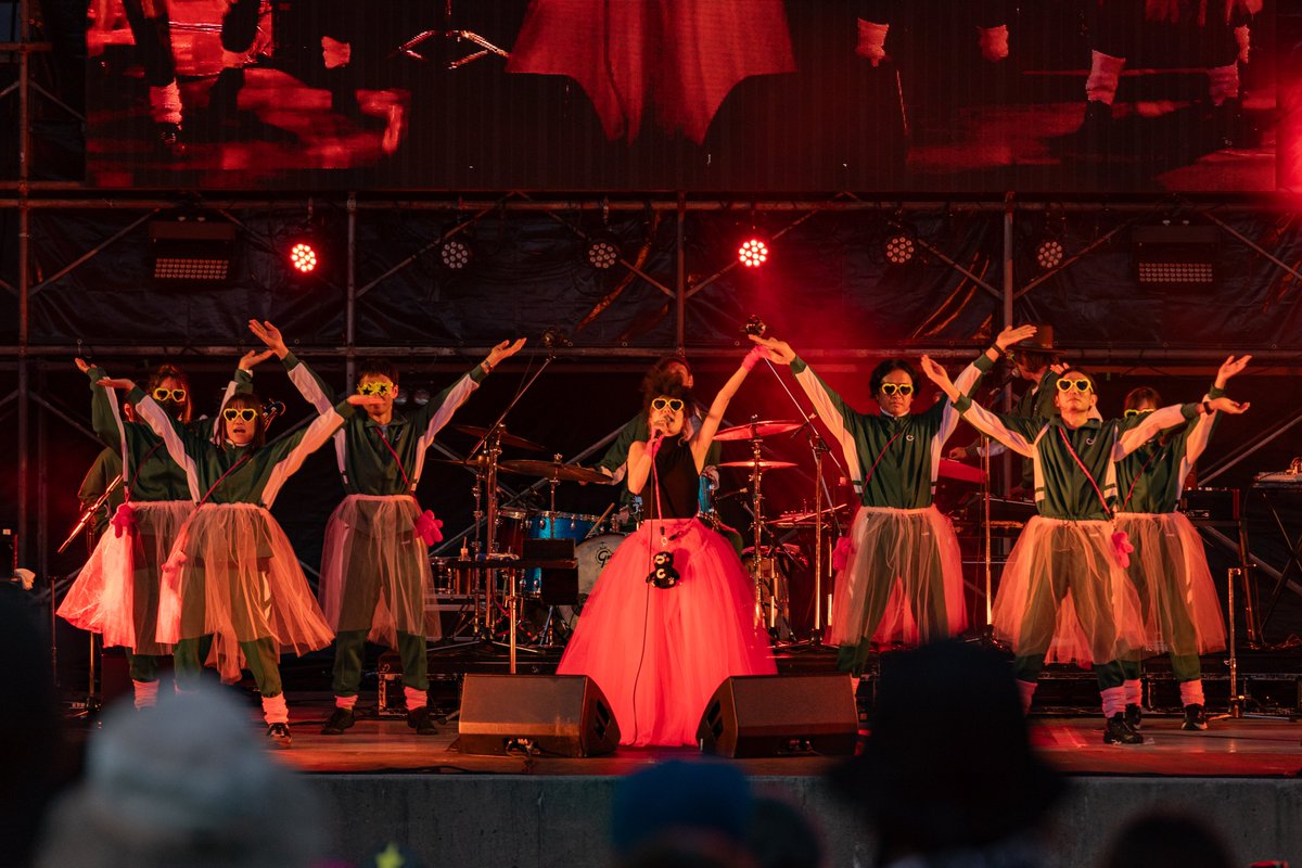 asorockfes's tweet photo. ✌️ASO ROCK FESTIVAL FIRE2023余韻✌️
力強くも優しい、Coccoの感動的なステージを目撃しました・・・！

Photo by TOYOHIRO MATSUSHIMA
@s2toYOU
—————

引き続き、阿蘇ロックを楽しもう🙌🙌

【オフィシャルグッズ】
https://t.co/XIJEUdLjUu
好評につき追加販売決定！
販売期間：10月13日（金）0時〜10月20日（金）23時59分
※アーティストコラボ商品は受注生産となります

詳しくは阿蘇ロックHPからご覧ください💁‍♀️💁‍♀️

#阿蘇 #阿蘇ロックフェス #阿蘇ロック #ロックフェス #音楽フェス #音楽ライブ #フェス #野外フェス #音楽イベント #熊本イベント #野外イベント #熊本イベント情報 #南阿蘇 #南阿蘇村 #アスペクタ #南阿蘇アスペクタ #阿蘇山 #kumamoto #aso #阿蘇ドライブ #阿蘇ツーリング #阿蘇観光 #アウトドア #熊本ドライブ #熊本キャンプ #音楽好き #音楽好きな人と繋がりたい