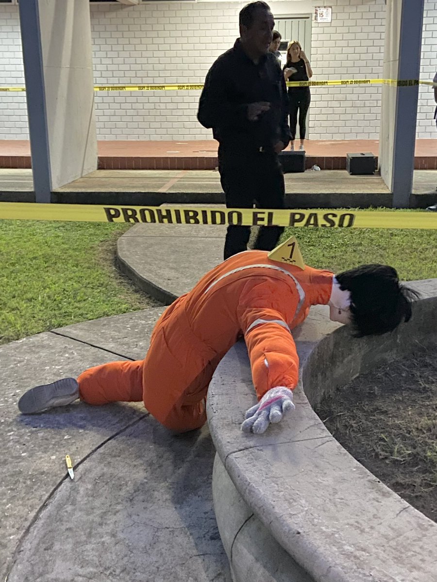 snowilion's tweet photo. La Licenciatura en Derecho fue partícipe del congreso de su carrera profesional en la @UAT_mx  Campus Sur y se llevó a cabo una práctica en el taller de “criminalista” en donde simularon una escena del crimen. #Derecho #Criminología #Fadycs #Teoríadelaimagen @Devesa_News https://t.co/Os63soQCUG