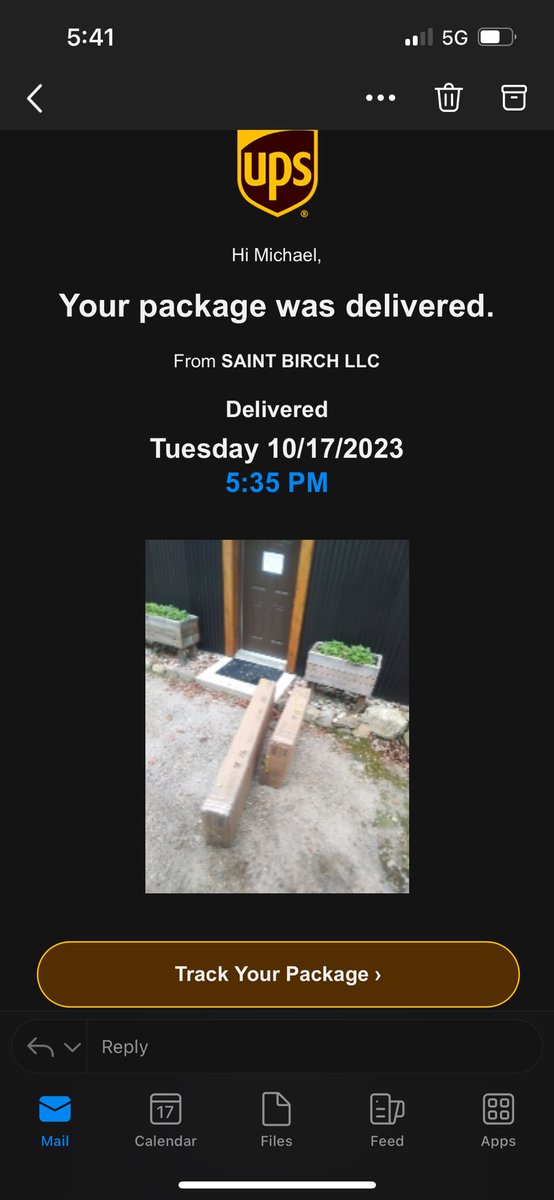 MikePollastri's tweet photo. Received my packages from @HomeDepot - here is a pic of where they were left by @UPS ….a pic of the sign right on that door asking that packages be left on the porch, and a pic of my boxes that are now wet because they weren’t left on the porch as requested. Come on! https://t.co/tRYlshy5wh