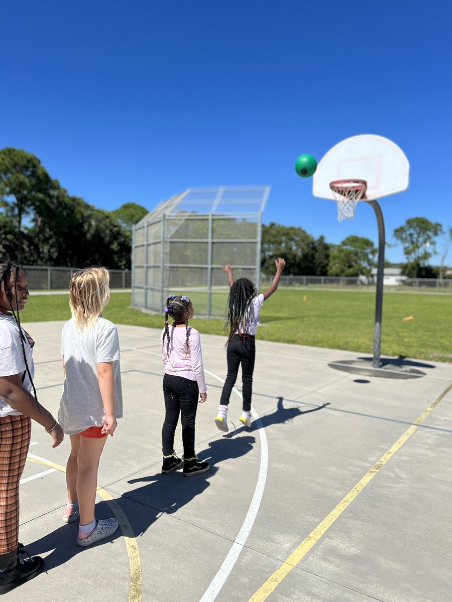 NicoleFullerTCS's tweet photo. What a beautiful day we had today @ the best place to learn under the ☀️! https://t.co/2hoduMA6re