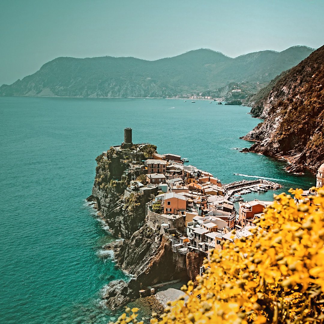 The other side of #italy , a realm of hidden treasures waiting to be discovered. 🇮🇹✨ From charming villages to secret coves, Italy offers more than meets the eye. Have you explored Italy's hidden gems? 🏞️🏘️🌅 #HiddenItaly #SecretTreasures #ExploreMore #travel 🍝🏖️📸