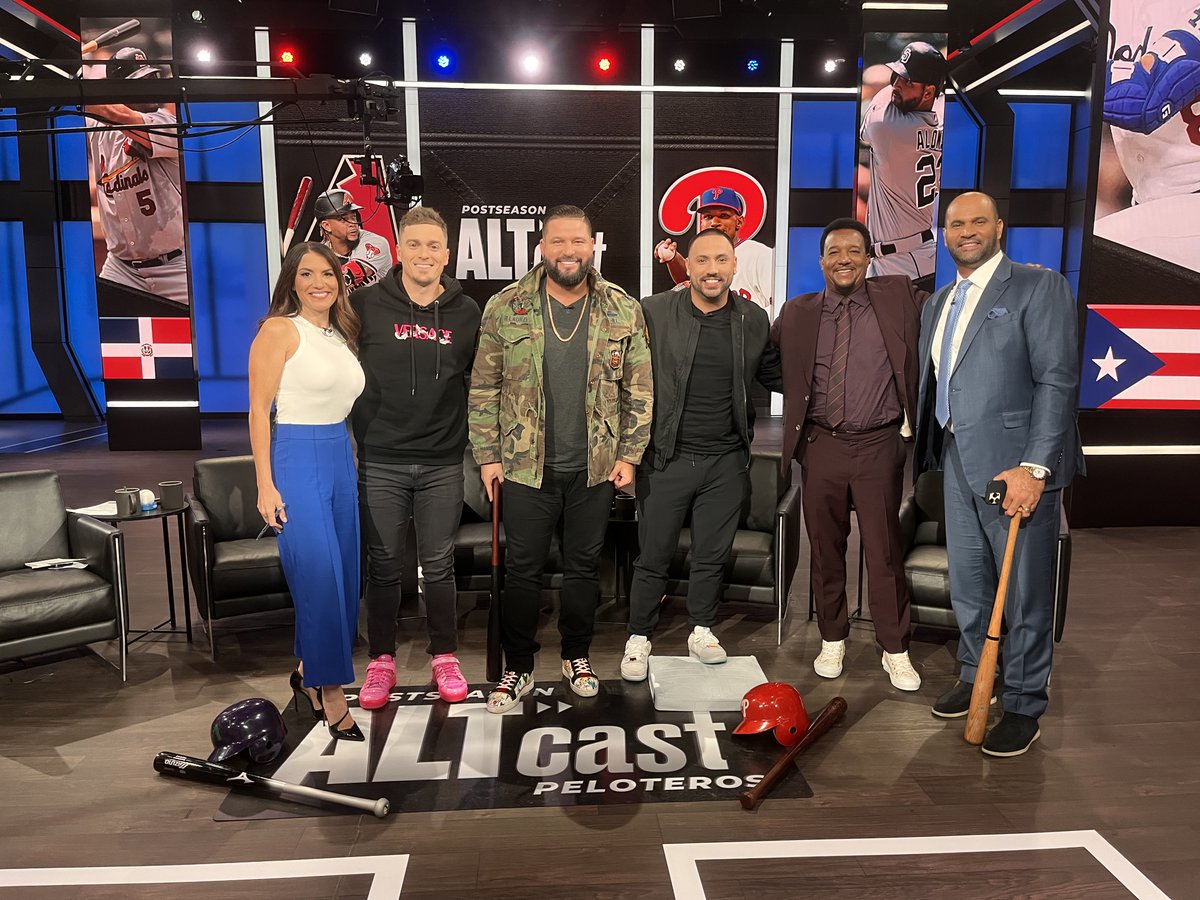 The Postseason ALTcast: #Peloteros crew for #NLCS, Game 2 🤩 

<a href="/PujolsFive/">Albert Pujols</a>
<a href="/45PedroMartinez/">Pedro Martinez</a> 
<a href="/Cortes_1210/">Nestor Cortes</a> 
<a href="/YonderalonsoU/">Yonder Alonso</a> 
<a href="/kikehndez/">Enrique Hernández</a> &amp; 
<a href="/alannarizzo/">AlaNNa Rizzo</a>