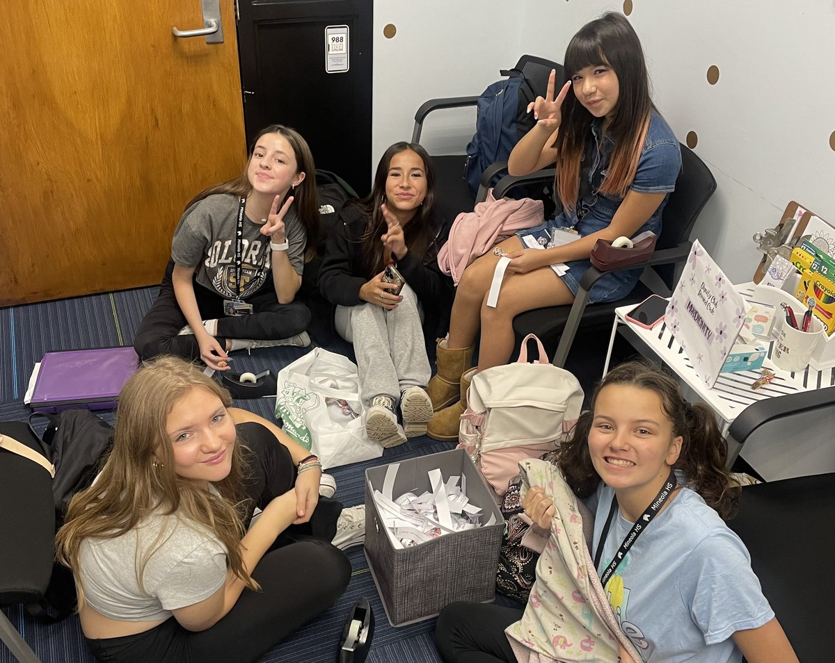 Mineola High School Dignity Club tweet media