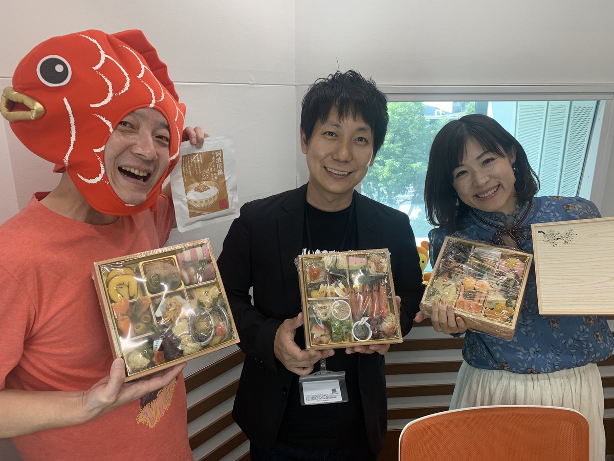 nbc_radio's tweet photo. 【あさかラ】

タケダさんと、
おせちと言えばのこのコンビ🎍

鯛荒磯さん！？　＆
おせちといえばの菊ちゃん
でのご紹介です！✨

あさかラ NBCラジオ 2023/10/18(水) 09:00-11:50 https://t.co/GBpRg6IbLg #radiko

#なうNBCラジオ https://t.co/l8gs10M5tu