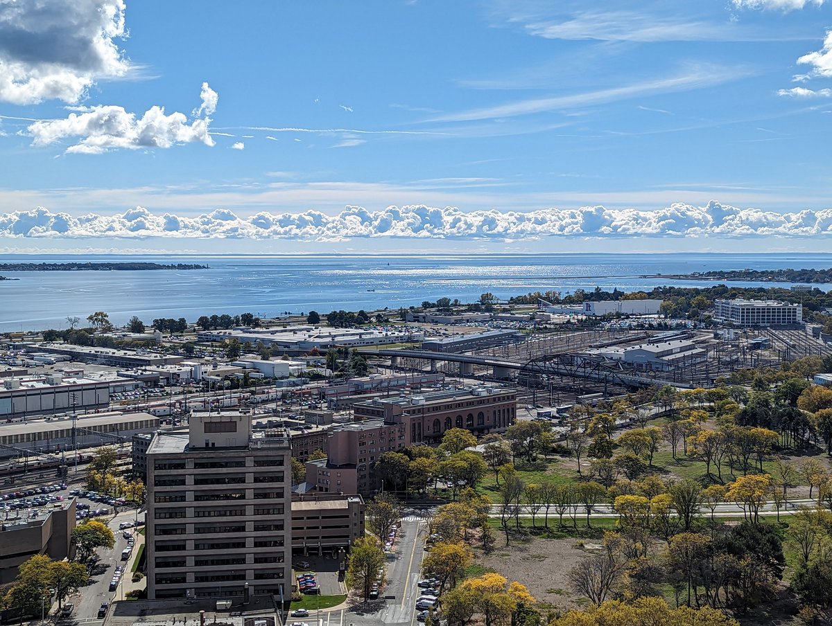 Thomas_Milardo's tweet photo. Lunchtime view today. https://t.co/YwMr1KaFHl
