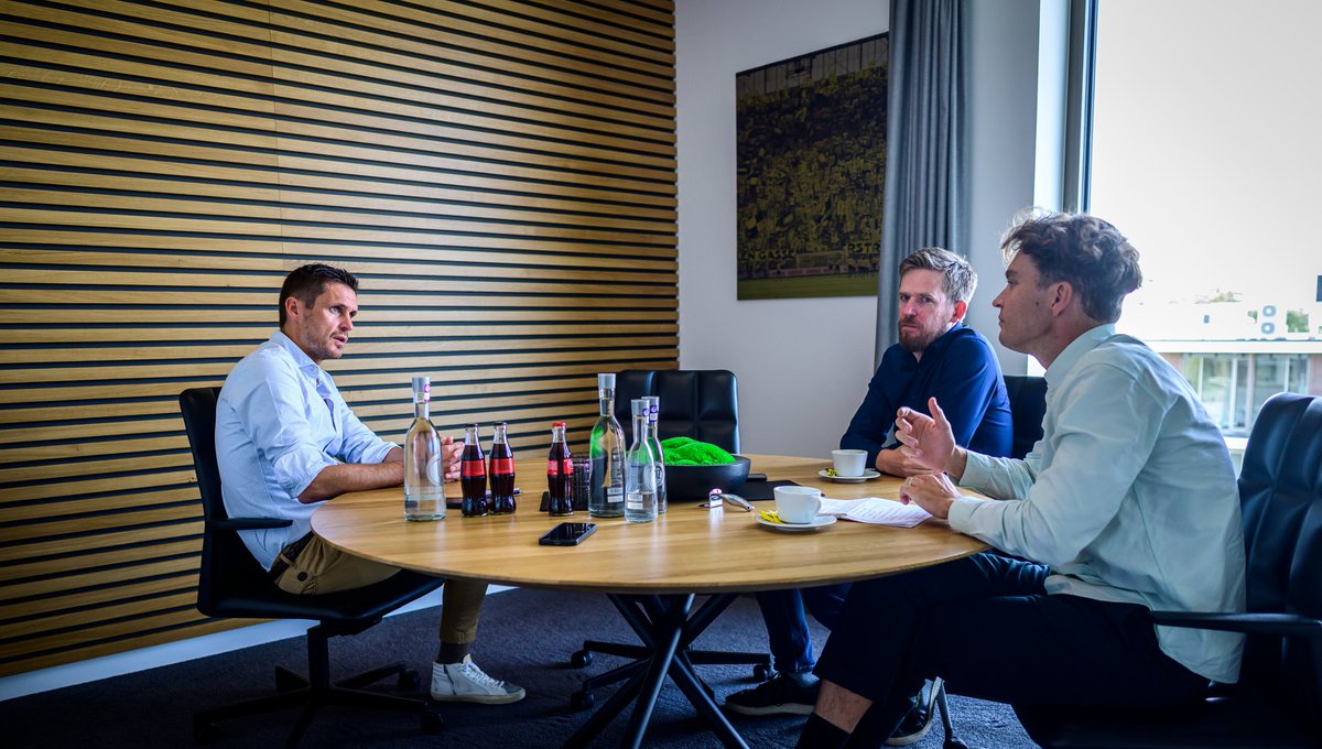 Ein Interview mit Sebastian #Kehl, der erklärt, wie er sich den #BVB der Zukunft vorstellt. <a href="/fluestertweets/">Sebastian Weßling</a> 

waz.de/239825435