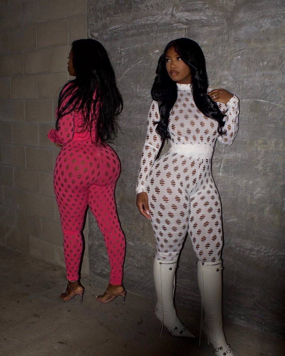 go get your badde$t b!tch 🫵🏾 👯‍♀️<a href="/IamSikira/">@iam_sikira</a> 
[ link in bio ]