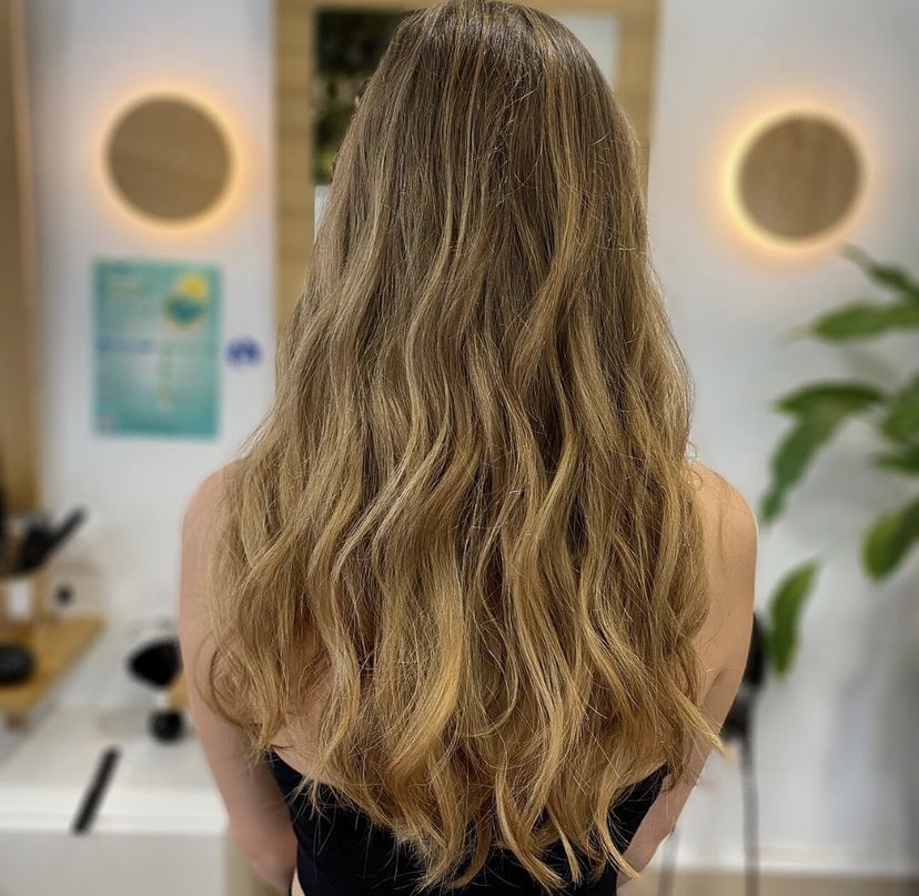Biocoiff's tweet photo. 🍂✨Tendance Automne : Balayages Minéraux✨🍂
Balayages de la semaine réalisés à Bordeaux et Montorgueil. Osez la tendance du balayage minéral qui protège et préserver vos cheveux tout en vous offrant une transformation éclatante. #Biocoiff #BalayageMinéral #TendancesAutomne https://t.co/cM7aF1cmLe