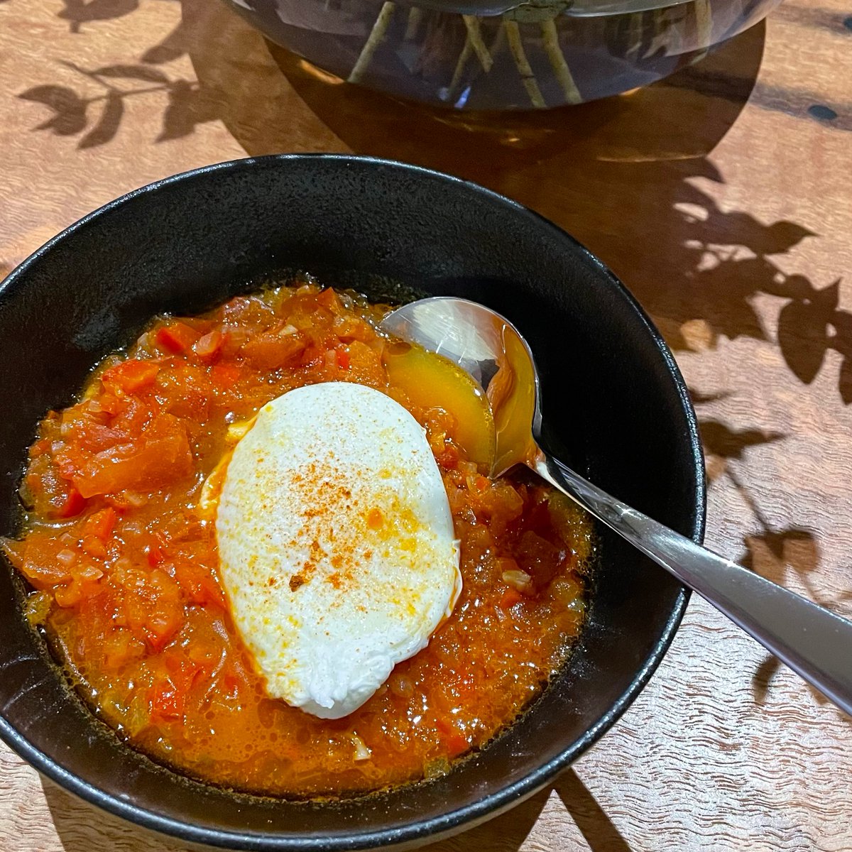 lewest's tweet image. Current family-favourite veg-rich meals:
⭐️ Roast cauliflower with hummus &amp;amp; pomegranate (&amp;amp; asparagus in season)
⭐️ Capsicum &amp;amp; tomato soup with with cumin, paprika &amp;amp; egg
⭐️ Roast carrot &amp;amp; avocado salad with citrus, cumin, sprouts &amp;amp; seeds 
⭐️ Broccoli &amp;amp; anchovy pasta 
#tryfor5