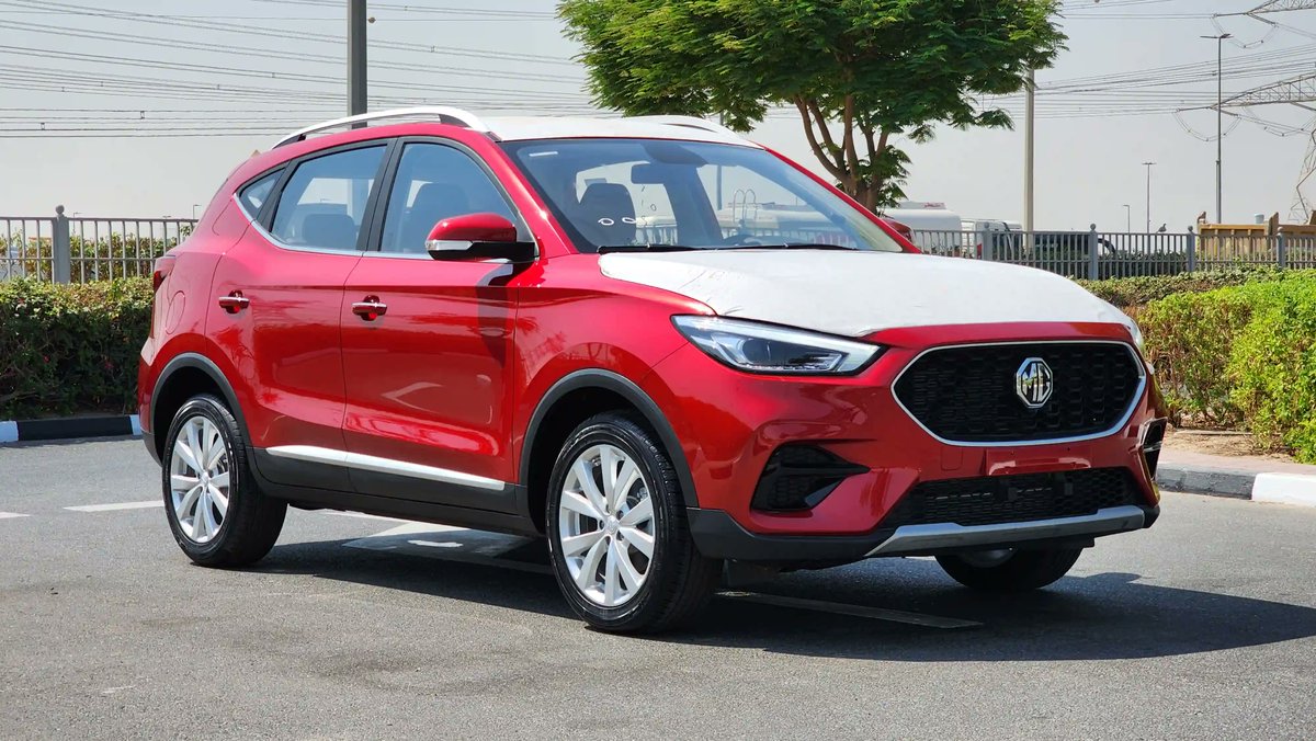CarsAlwan's tweet photo. Powered by an efficient front-wheel drive system and equipped with an automatic transmission, 2024 MG ZS promises a smooth and effortless driving experience. Featuring  0km on its odometer, this brand-new beauty eagerly awaits its first adventure on road. https://t.co/koEeARcyeE https://t.co/Ara6miaONc
