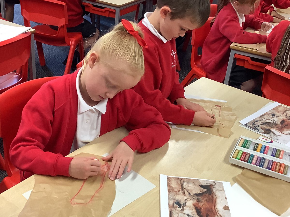 StPhilipsY3A's tweet image. Yesterday, we welcomed a visitor from The Lowry who delivered an art workshop based on cave paintings. The children took inspiration from the prehistoric paintings and created their own versions. @StPhilipCEAP #teamstphilips