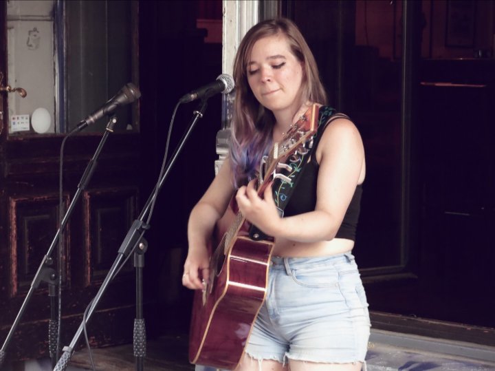 2Chanty5's tweet photo. In exactly a week I will be performing at Die Weiße Rose as part of the Chime and Oak festival. It will be such a magical evening you are not going to want to miss.
Also playing that night is Keelin Otherland.
Doors at 6pm.
Photo by Donald MacTavish https://t.co/ooJT6VDKhV