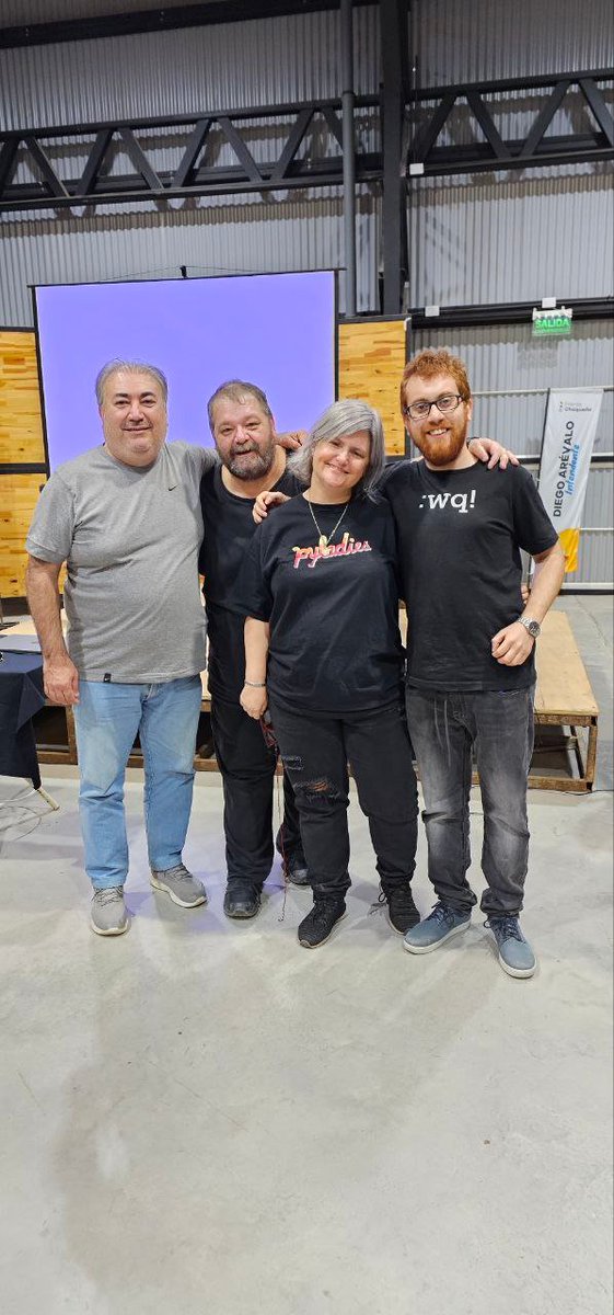 PythonNEA's tweet image. Qué hermoso grupo y gracias por estar a todos!!!
Nos vemos otra vez el año que viene!