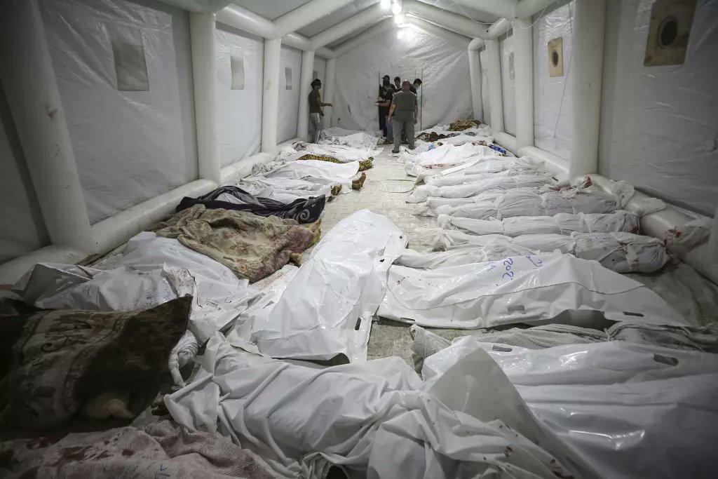Sentimos mucho dolor e impotencia por lo que sufre el pueblo palestino. Ahora, un nuevo ataque contra un hospital ha asesinado a más de 800 personas. Israel no cometería estos abominables crímenes sin el apoyo de Estados Unidos.