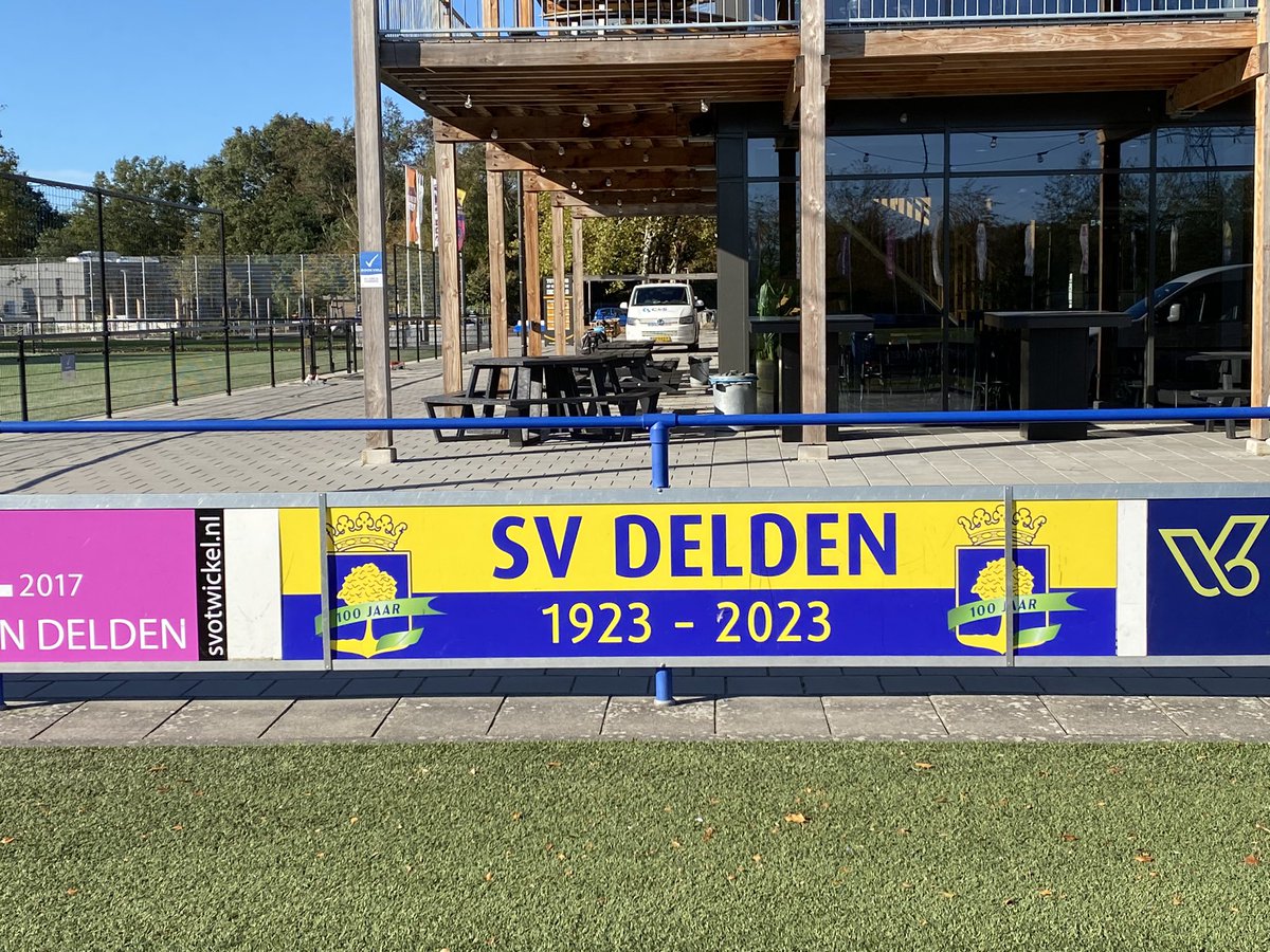 Sportsign's tweet photo. Bij @SVDelden hebben we de afgelopen periode vele #reclameborden mogen leveren. Hieronder een kleine impressie #boarding #stellage #Sign #bezorgservice #Delden https://t.co/goFnIxhwhe