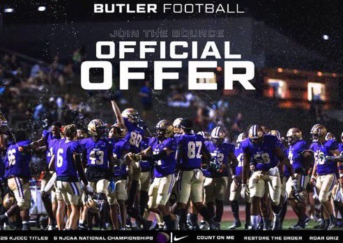 TaVeon_Robi's tweet photo. After an amazing phone call with @Coach_JL51 Iβm Super excited to receive my second offer to play football at Butler Community College!
#ButlerCommunityCollege https://t.co/K7zveF3pjQ