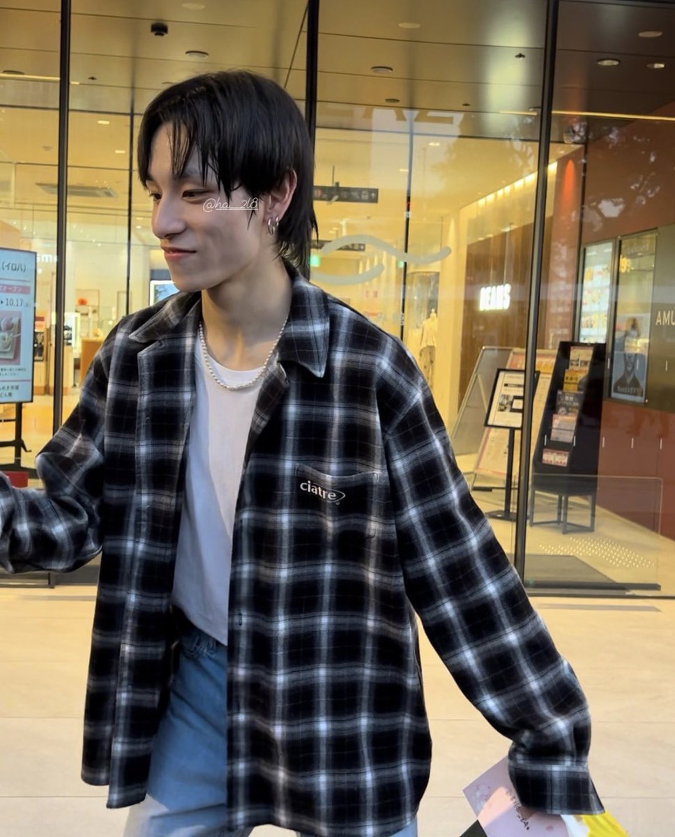 ha__2l8's tweet photo. UFOキャッチャー豊くんに託したものの
｢ぜんぜん取ってくれへんかった｣
｢1個も取れてなった｣って笑

豊くんの真似する暖琉くんのかわいい姿です🥲↓ https://t.co/hTkGx0jodp