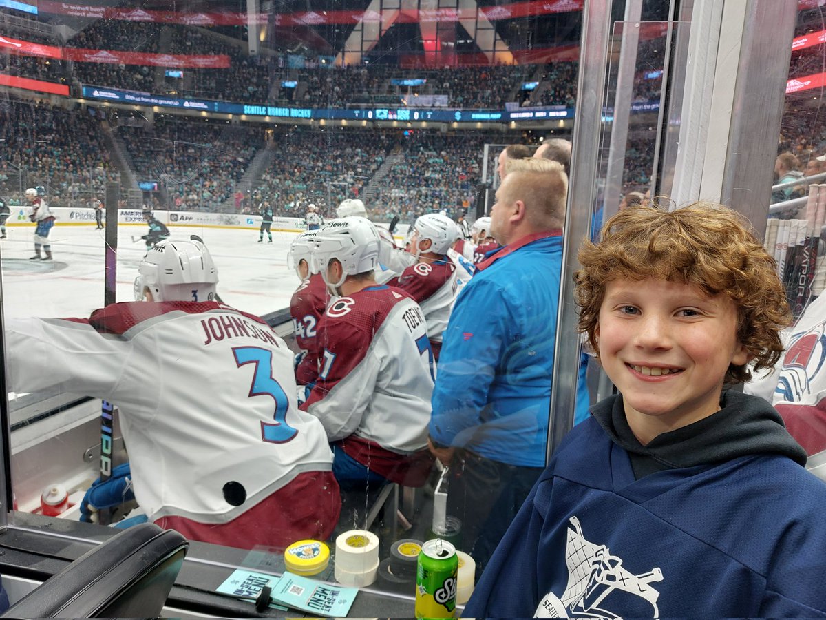 IdanBahat1's tweet photo. Let's go #seakraken !!! My fav hockey team in the world!!! Go @SeattleKraken !!! ❤️❤️❤️ I guys! https://t.co/S5TXoXvnWF