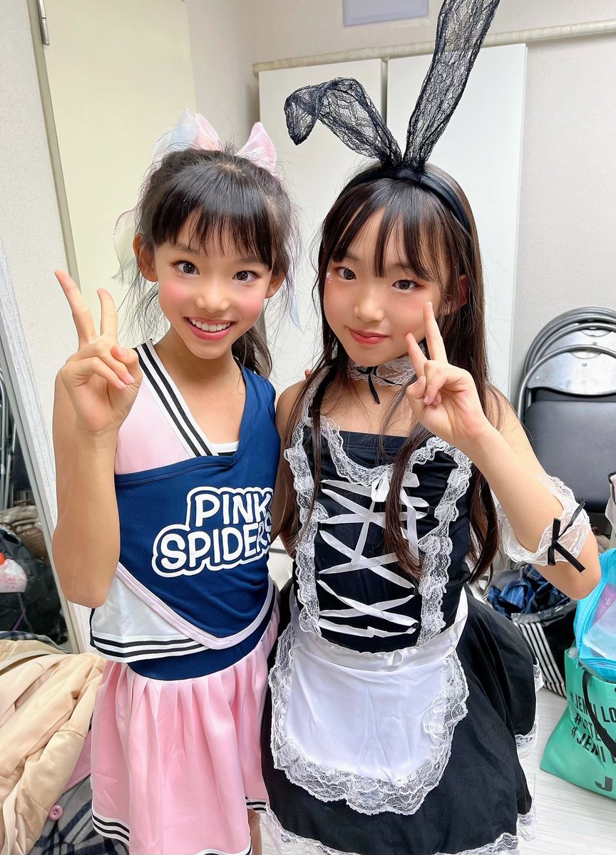 Yui_qutegirl_1's tweet image. 先日アイゲキの後、
ハロウィン撮影会🎃に行ったら
仲良しのいたぷりの花ちゃんに会えたよ〜🥰　@i_am_hana127 
メイドさんコスプレも似合って可愛いかったよ〜😍🩷
アイドル、モデルどちらの活動でも
会えて嬉しい💕
これからも沢山会えるようにがんばるね💕
#健ちゃん先生 #MERRYMO 
#いたずらぷりん