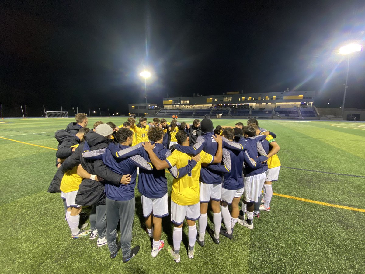 Starting XI tonight against Saint Rose! 

#EverydayMatters #SNHU #Penmen