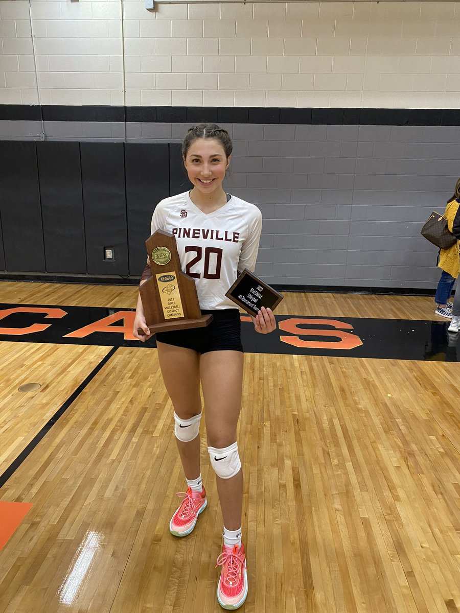ava_arnett5's tweet photo. DISTRICT CHAMPS!!!
So proud of this team and how far we have come. Made school history tonight with the first district championship ever! Blessed to also be named on all tournament team! https://t.co/Fnz5nm91JL