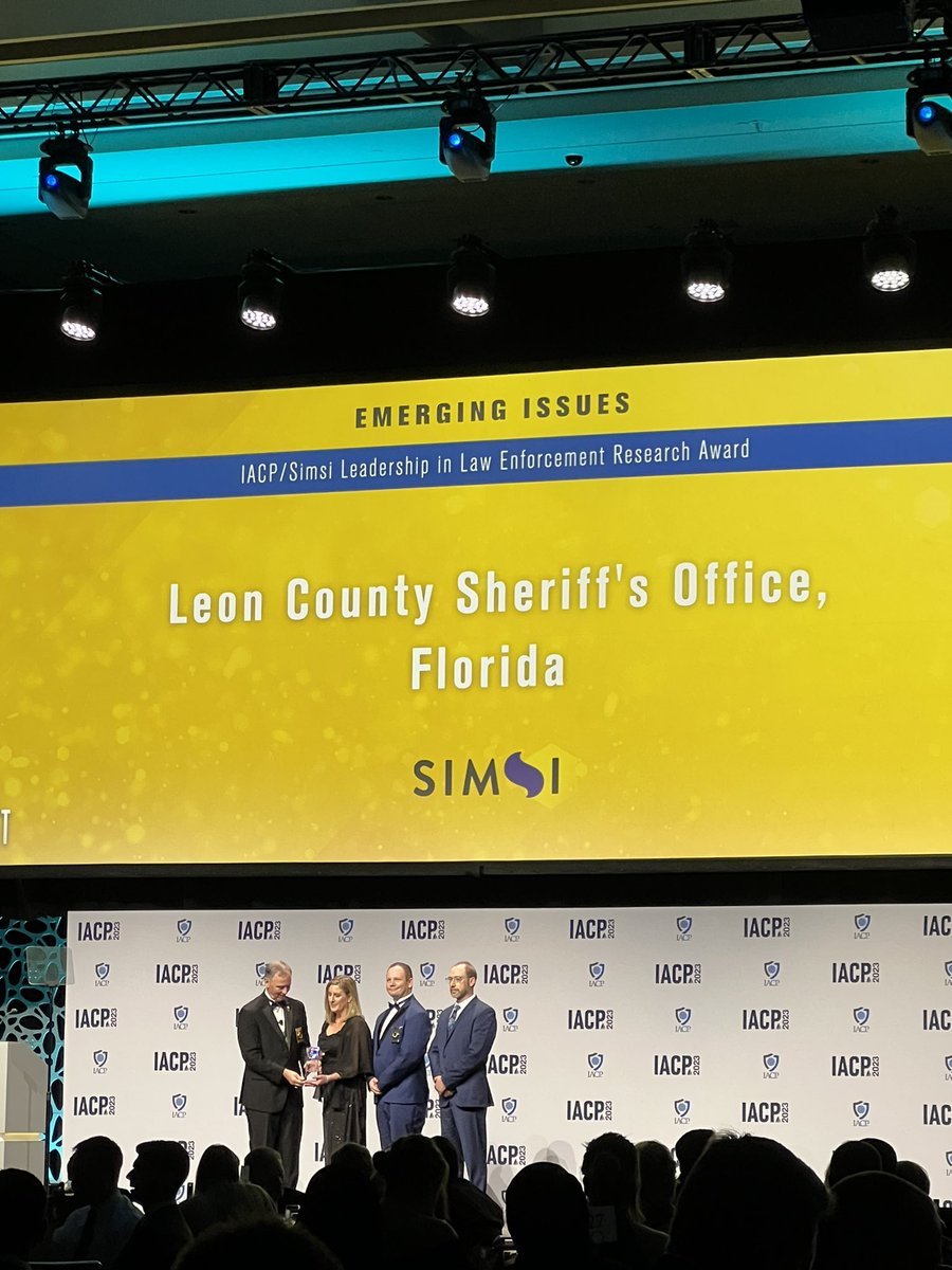 Joan Fiesta (@serving4police) on Twitter photo Cool seeing <a href="/JoelCaplan/">Joel Caplan, PhD</a> presenting this award at <a href="/TheIACP/">The IACP</a>, honoring the work of the <a href="/LeonSheriff/">Leon Co Sheriff, Fl</a>’s Office for their work in The Anatomy of a Homicide Research Project. Cool seeing <a href="/JoelCaplan/">Joel Caplan, PhD</a> presenting this award at <a href="/TheIACP/">The IACP</a>, honoring the work of the <a href="/LeonSheriff/">Leon Co Sheriff, Fl</a>’s Office for their work in The Anatomy of a Homicide Research Project.